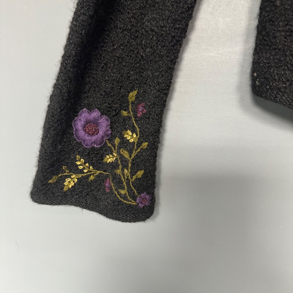 La Vicunita 100% Baby Alpaca Floral Embroidered Cardigan Sweater Small Peru - Picture 6 of 6